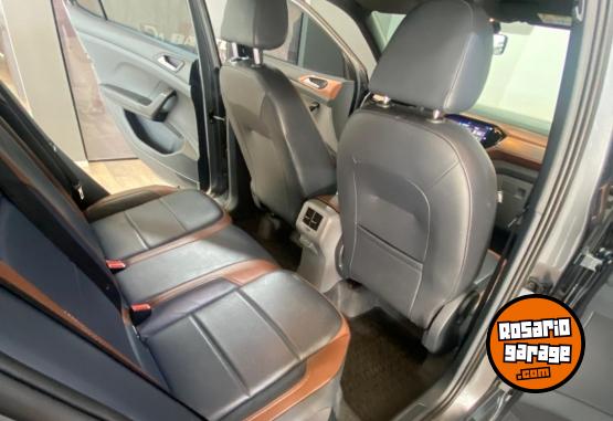 Autos - Volkswagen T-Cross Confortline 2021 Nafta 91500Km - En Venta