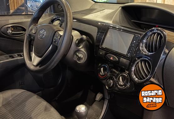 Autos - Toyota Etios 1.5 4p Xs 2016 Nafta 133000Km - En Venta