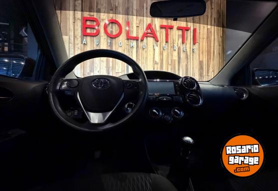 Autos - Toyota Etios 1.5 4p Xs 2016 Nafta 133000Km - En Venta
