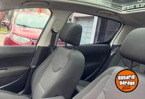 Autos - Peugeot 308 2012 GNC 165000Km - En Venta