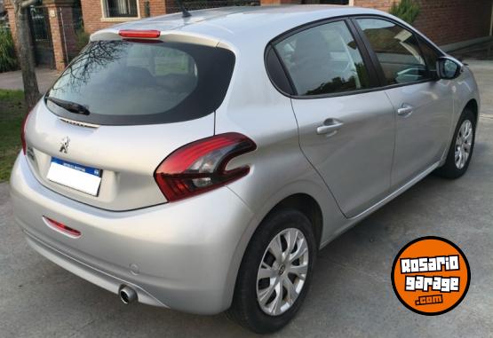 Autos - Peugeot 208 ACTIVE 1.6 2017 Nafta 95000Km - En Venta