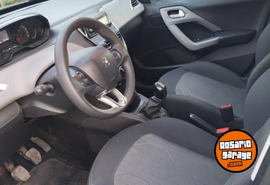 Autos - Peugeot 208 ACTIVE 1.6 2017 Nafta 95000Km - En Venta