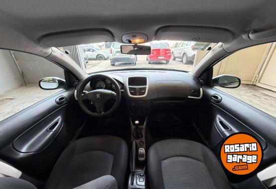 Autos - Peugeot 207 COMPACT 1.4 ALLURE 2014 Nafta 121000Km - En Venta