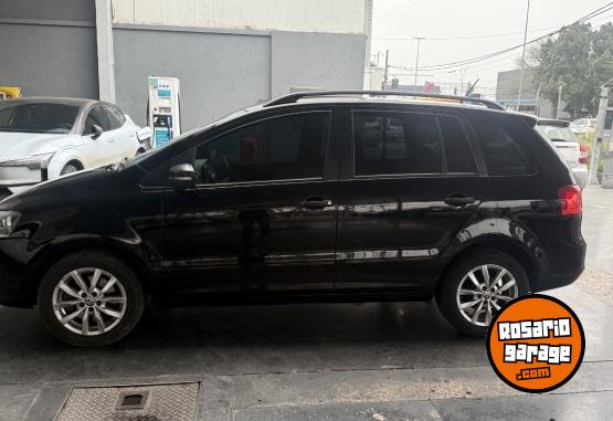 Autos - Volkswagen Suran Trendline 2014 Nafta 140000Km - En Venta
