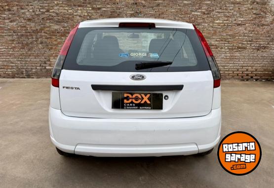 Autos - Ford Fiesta ambiente Plus 1.6 2011 GNC 150000Km - En Venta