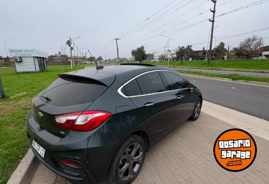 Autos - Chevrolet Cruze LTZ 2017 Nafta 97000Km - En Venta