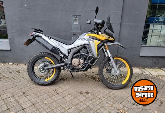 Motos - Voge 300 RALLY 2024 Nafta 5579Km - En Venta