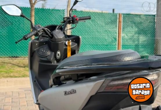 Motos - Zanella Cruiser X 2026 Nafta 1300Km - En Venta