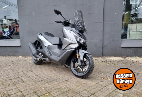 Motos - Voge SR3 2025 Nafta 5082Km - En Venta