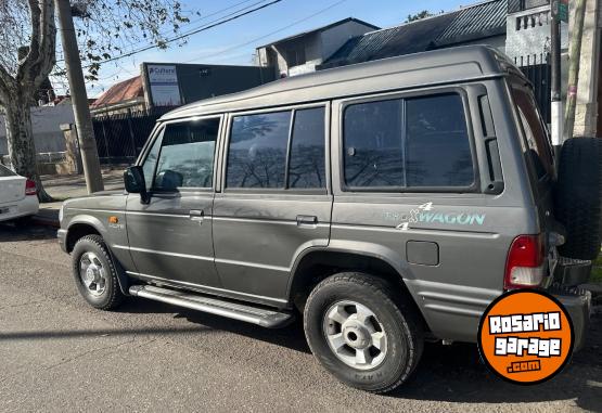 Camionetas - Hyundai GALLOPER TURBO WAGON 4x4 2003 Diesel 250000Km - En Venta