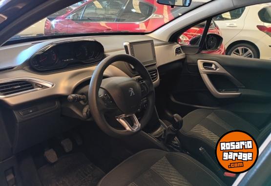 Autos - Peugeot 208 2018 Nafta 106000Km - En Venta
