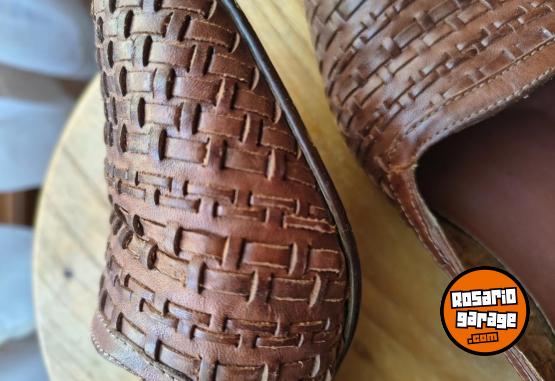 Indumentaria - Calzado taco bajo usado - En Venta