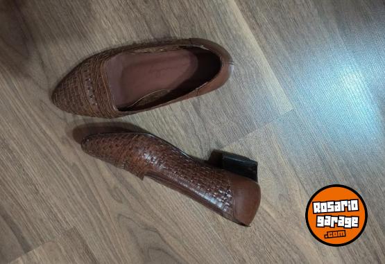 Indumentaria - Calzado taco bajo usado - En Venta