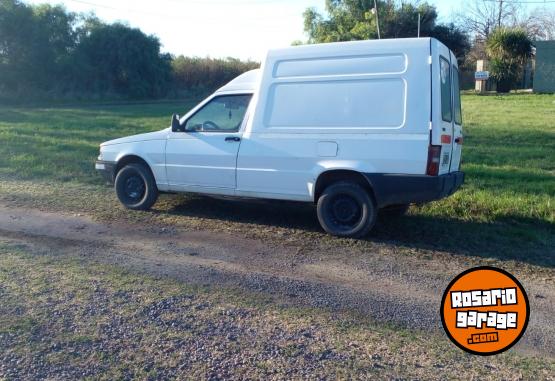 Utilitarios - Fiat Fiorino 2000 Diesel 111111Km - En Venta