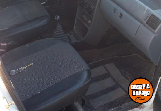 Utilitarios - Fiat Fiorino 2000 Diesel 111111Km - En Venta