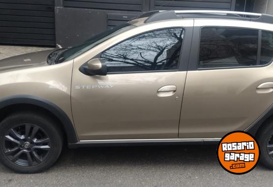 Autos - Renault Sandero Stepway 2020 Nafta 75000Km - En Venta