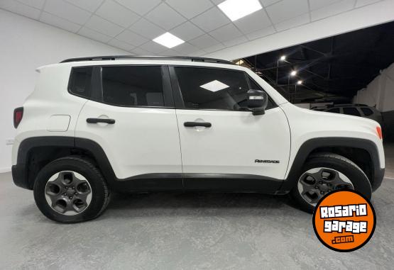 Camionetas - Jeep Renegade 2017 GNC 160000Km - En Venta