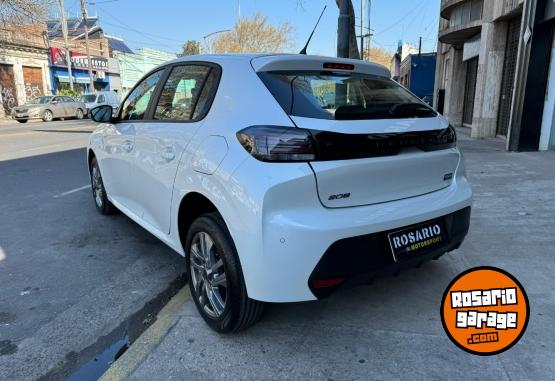 Autos - Peugeot 208 Allure Pk 2025 Nafta 5700Km - En Venta