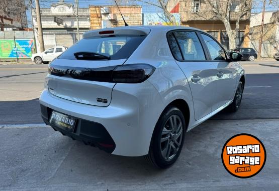 Autos - Peugeot 208 Allure Pk 2025 Nafta 5700Km - En Venta