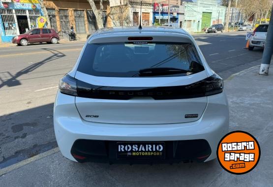 Autos - Peugeot 208 Allure Pk 2025 Nafta 5700Km - En Venta