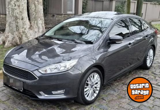 Autos - Ford Focus se plus permuto 2016 Nafta 120000Km - En Venta