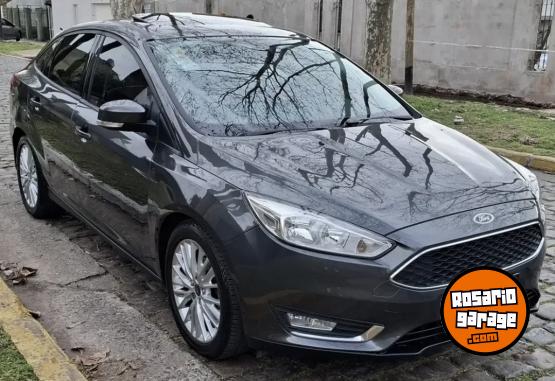 Autos - Ford Focus se plus permuto 2016 Nafta 120000Km - En Venta