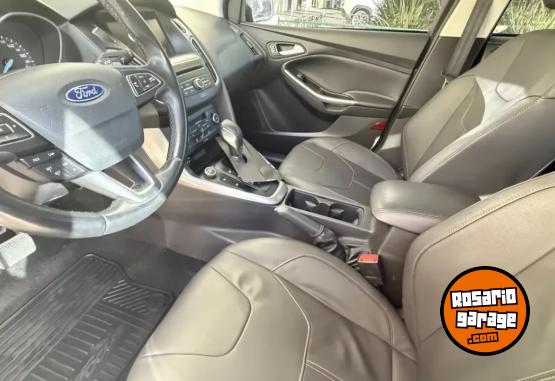 Autos - Ford Focus se plus permuto 2016 Nafta 120000Km - En Venta