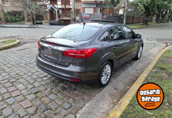 Autos - Ford Focus se plus permuto 2016 Nafta 120000Km - En Venta