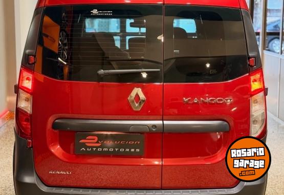 Utilitarios - Renault KANGOO STEPWAY II 2020 Nafta 60000Km - En Venta