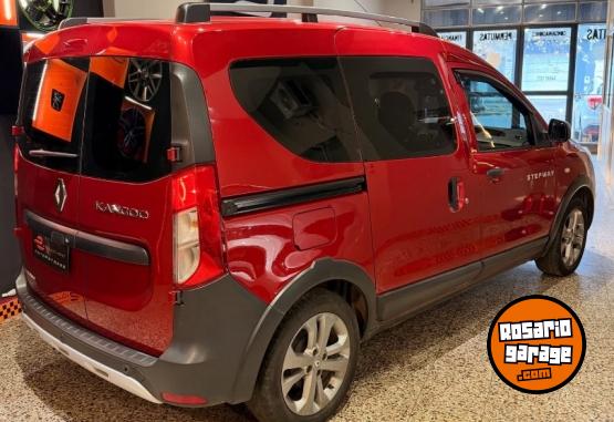 Utilitarios - Renault KANGOO STEPWAY II 2020 Nafta 60000Km - En Venta