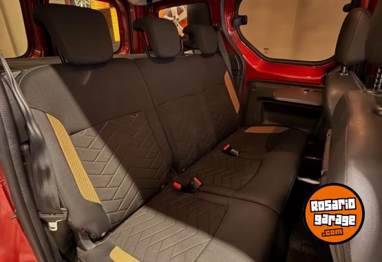 Utilitarios - Renault KANGOO STEPWAY II 2020 Nafta 60000Km - En Venta