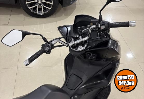 Motos - Honda PCX 150cc 2019 Nafta 4300Km - En Venta