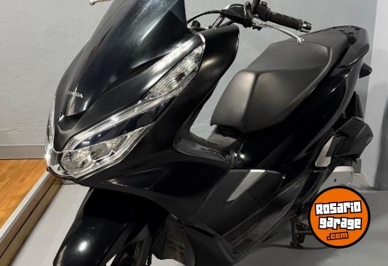 Motos - Honda PCX 150cc 2019 Nafta 4300Km - En Venta