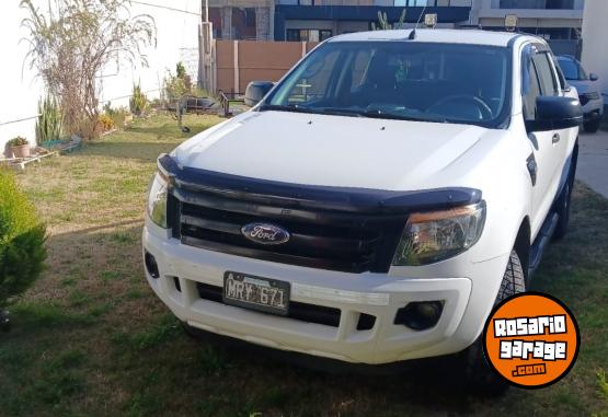 Camionetas - Ford XlS 3.2 2013 Diesel 212000Km - En Venta
