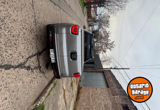 Autos - Fiat Fiat toro freedom 2022 Nafta 77000Km - En Venta