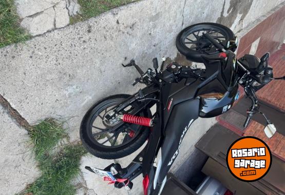 Motos - Honda Twister 125 2023 Nafta 12000Km - En Venta