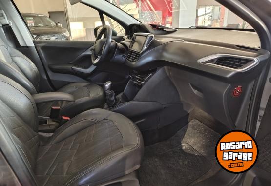 Autos - Peugeot 208 2015 Nafta 129600Km - En Venta
