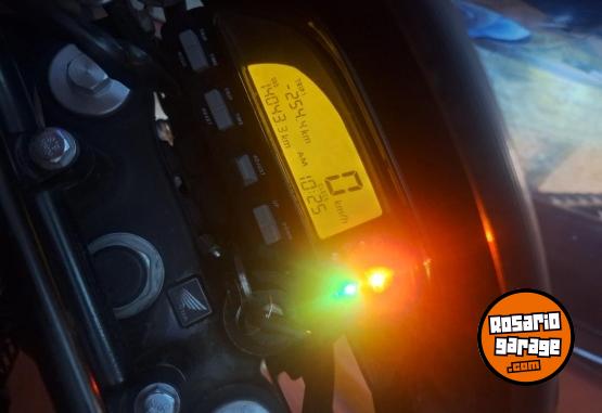 Motos - Honda Tornado 250 2016 Nafta 14000Km - En Venta