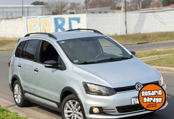Autos - Volkswagen Suran 2018 GNC 130000Km - En Venta