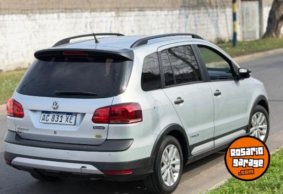 Autos - Volkswagen Suran 2018 GNC 130000Km - En Venta
