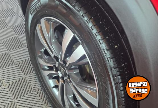 Autos - Fiat TORO FREEDOM 1.3 T 4X 2 2025 Nafta 31000Km - En Venta