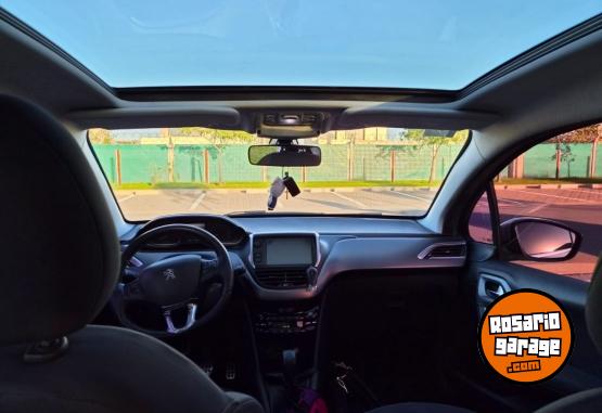 Autos - Peugeot 208 2014 Nafta 83000Km - En Venta