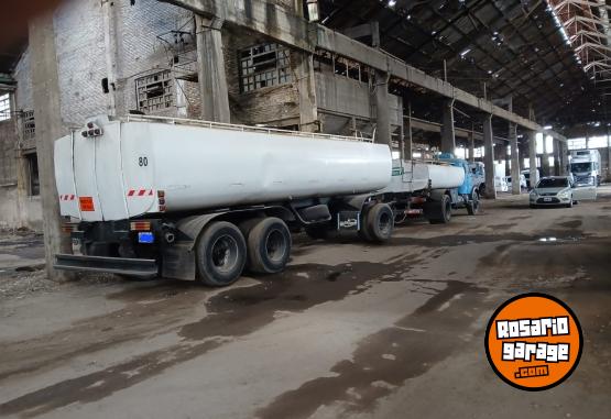 Camiones y Grúas - Mercedes Benz Chasis y acoplado - En Venta