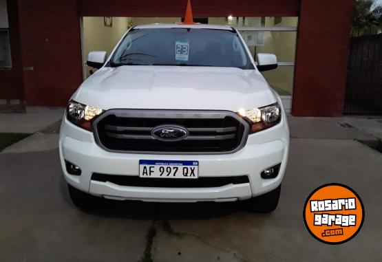 Camionetas - Ford RANGER XLS 3.2 2023 Diesel 17600Km - En Venta