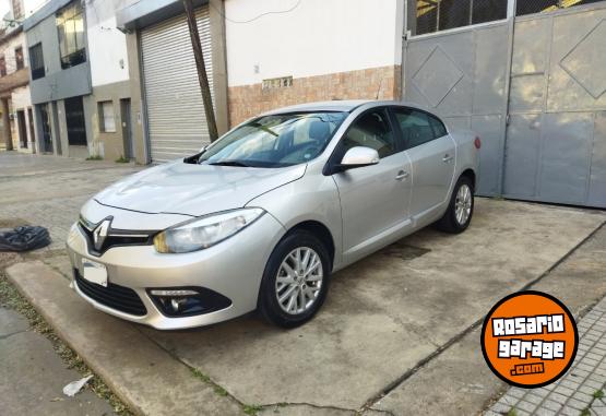 Autos - Renault FLUENCE LUXE LINEA NUEVA 2016 Nafta 100000Km - En Venta