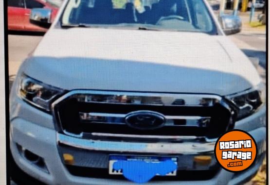 Camionetas - Ford XLT, 3.2 cadenero 2018 Diesel 64000Km - En Venta
