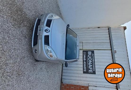 Autos - Renault Sandero 2009 Nafta 250000Km - En Venta