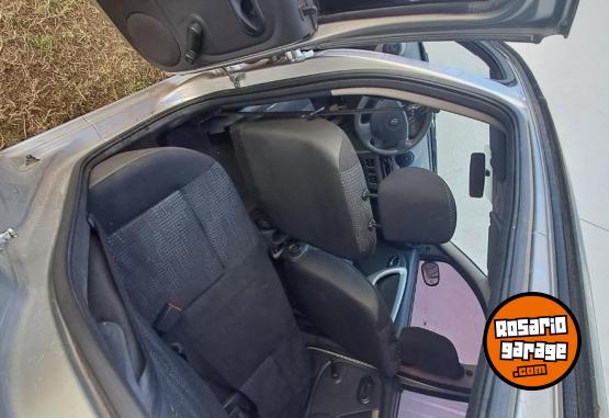 Autos - Renault Sandero 2009 Nafta 250000Km - En Venta