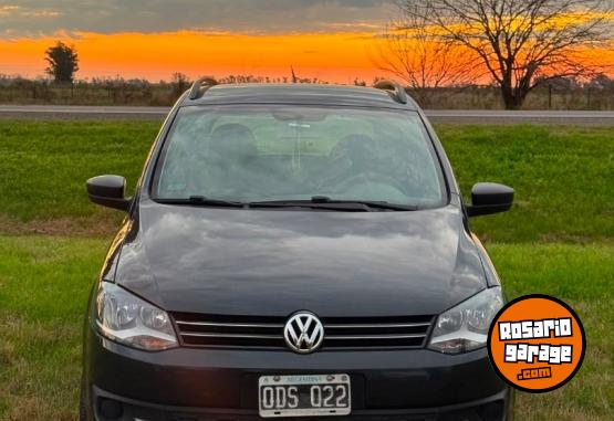 Autos - Volkswagen Suran 2014 Nafta 200000Km - En Venta