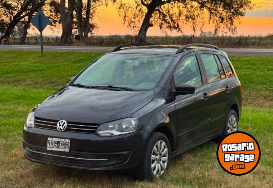 Autos - Volkswagen Suran 2014 Nafta 200000Km - En Venta
